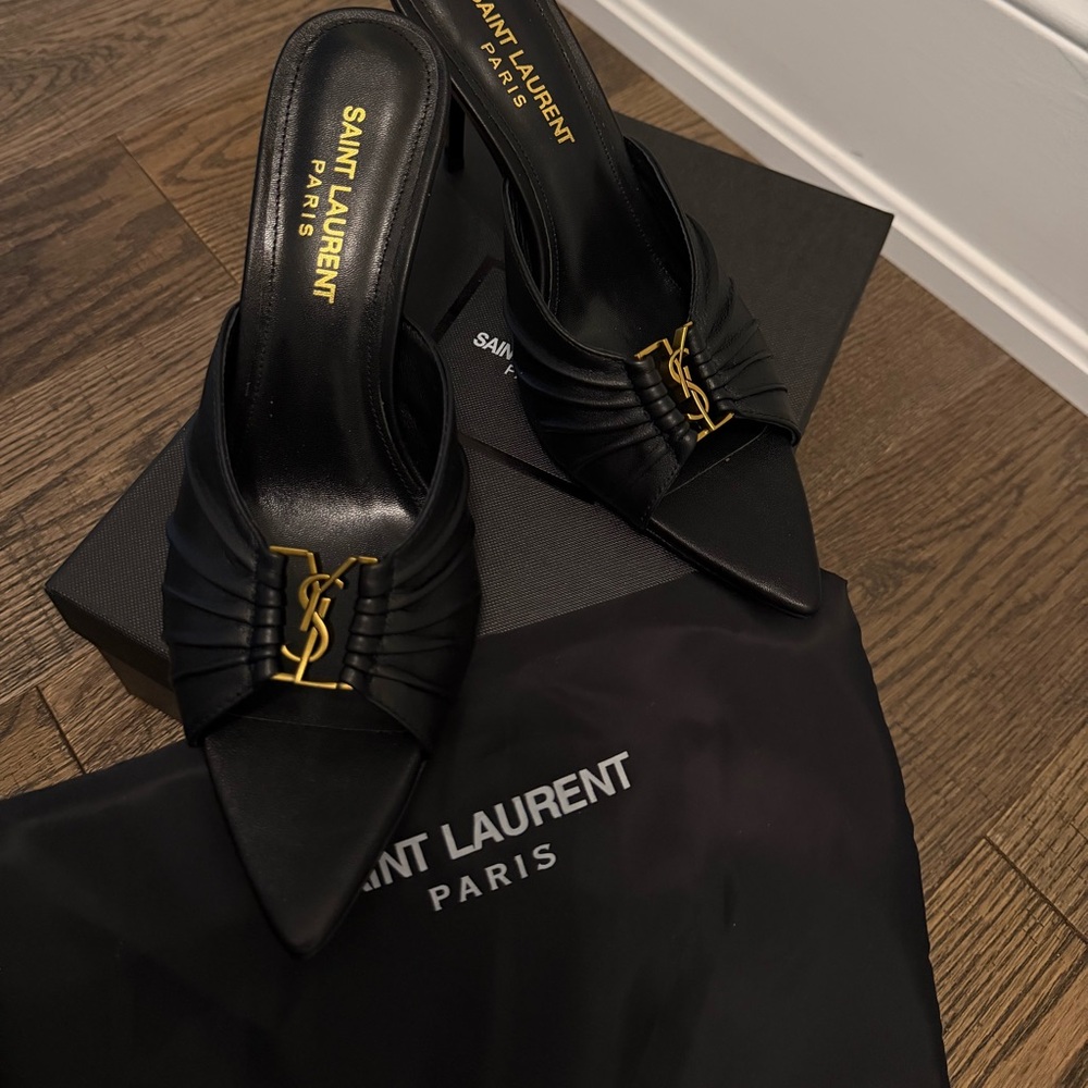 Saint Laurent Black Women's heels - Picture 8 of 13